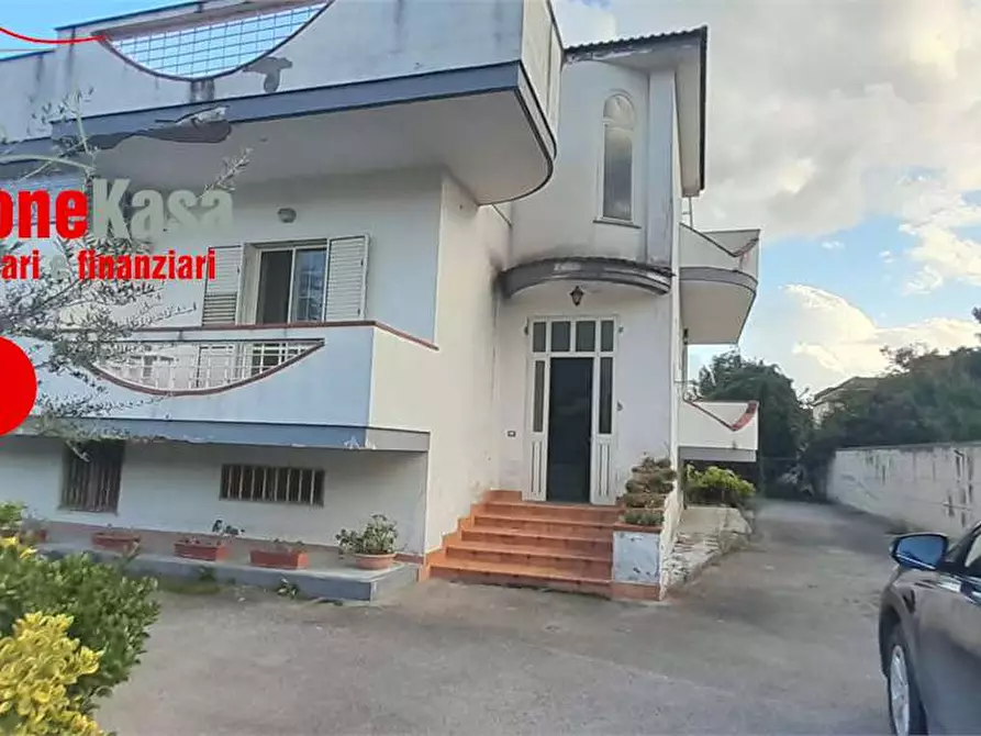 Immagine 1 di Villa in vendita  in Via Pezzalunga a Acerra