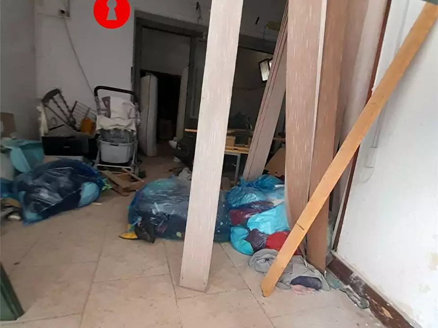 Immagine 25 di Stabile in vendita  in Via Tavernola 1 a San Felice A Cancello