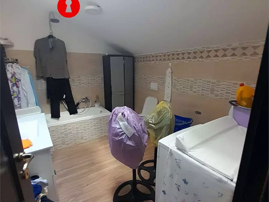 Immagine 27 di Stabile in vendita  in Via Tavernola 1 a San Felice A Cancello