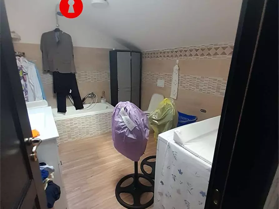 Immagine 29 di Stabile in vendita  in Via Tavernola 1 a San Felice A Cancello