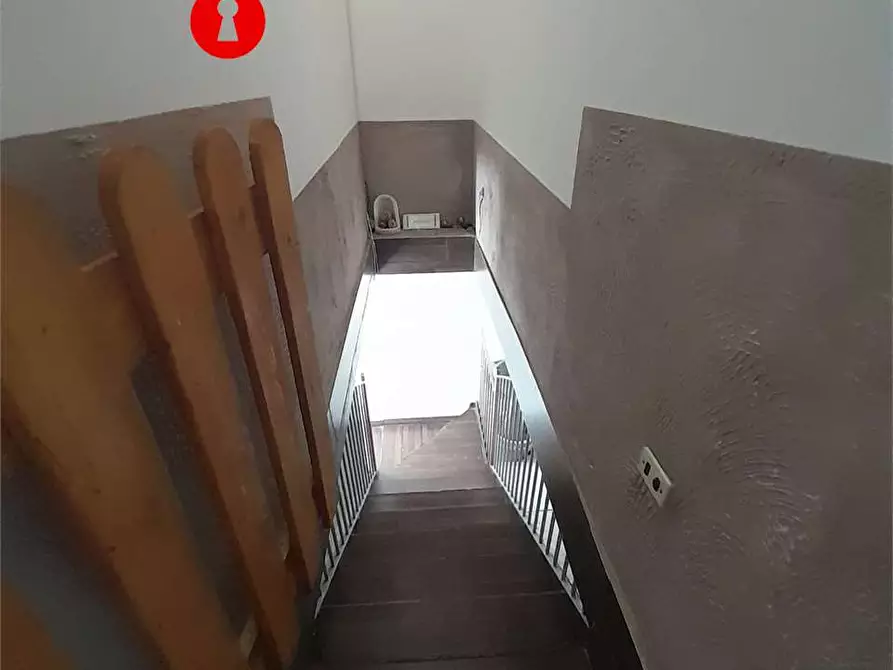 Immagine 35 di Stabile in vendita  in Via Tavernola 1 a San Felice A Cancello