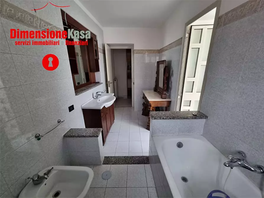 Immagine 17 di Trilocale in vendita  in via tansillo a Nola