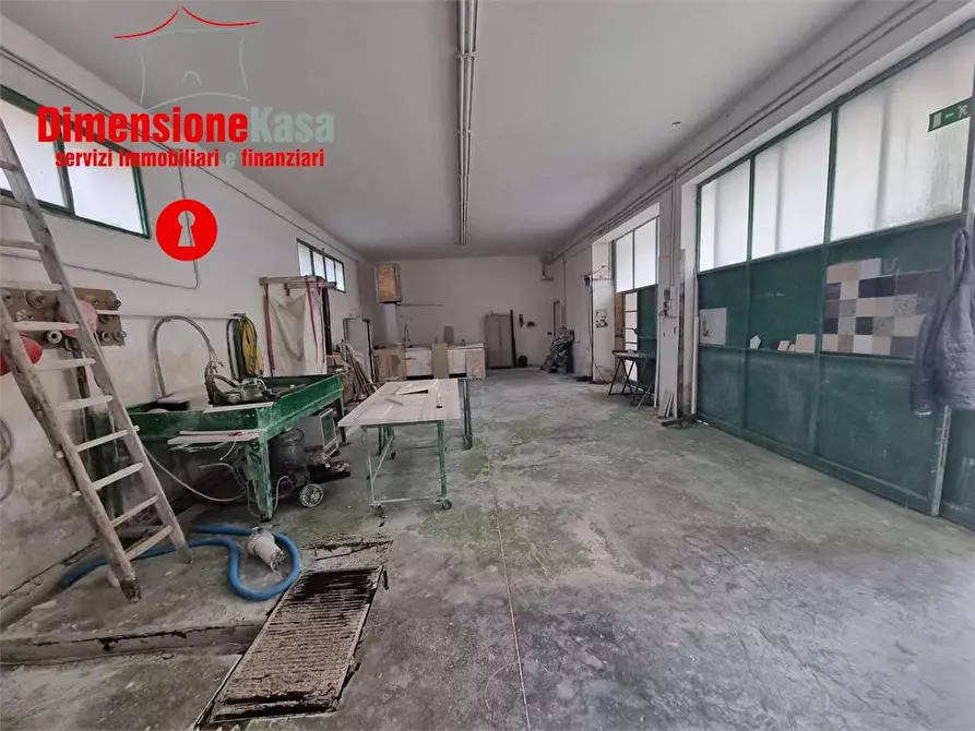 Immagine 4 di Laboratorio in vendita  in don luigi sturzo 6 a Cimitile