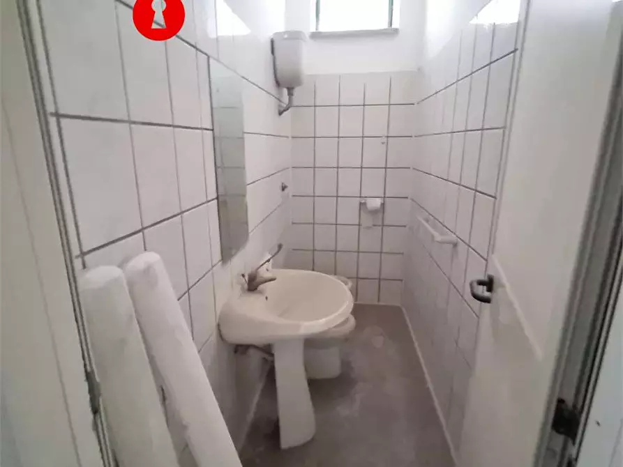 Immagine 5 di Laboratorio in vendita  in don luigi sturzo 6 a Cimitile