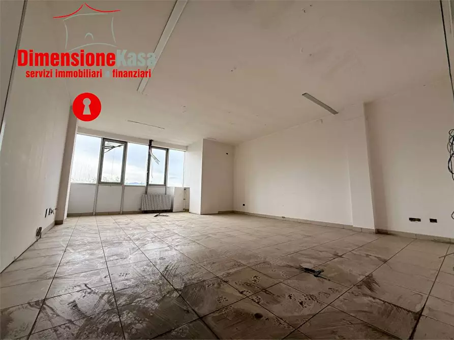 Immagine 11 di Ufficio in vendita  in CIS a Nola