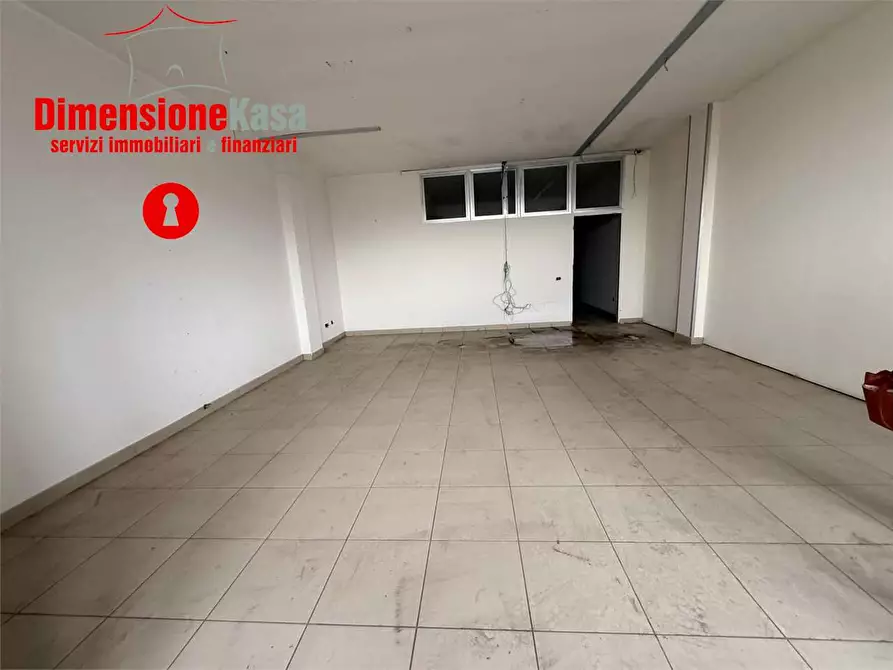 Immagine 16 di Ufficio in vendita  in CIS a Nola