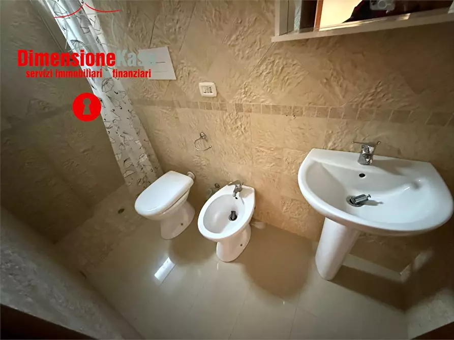 Immagine 15 di Bilocale in affitto  in via polvica 212 a Nola