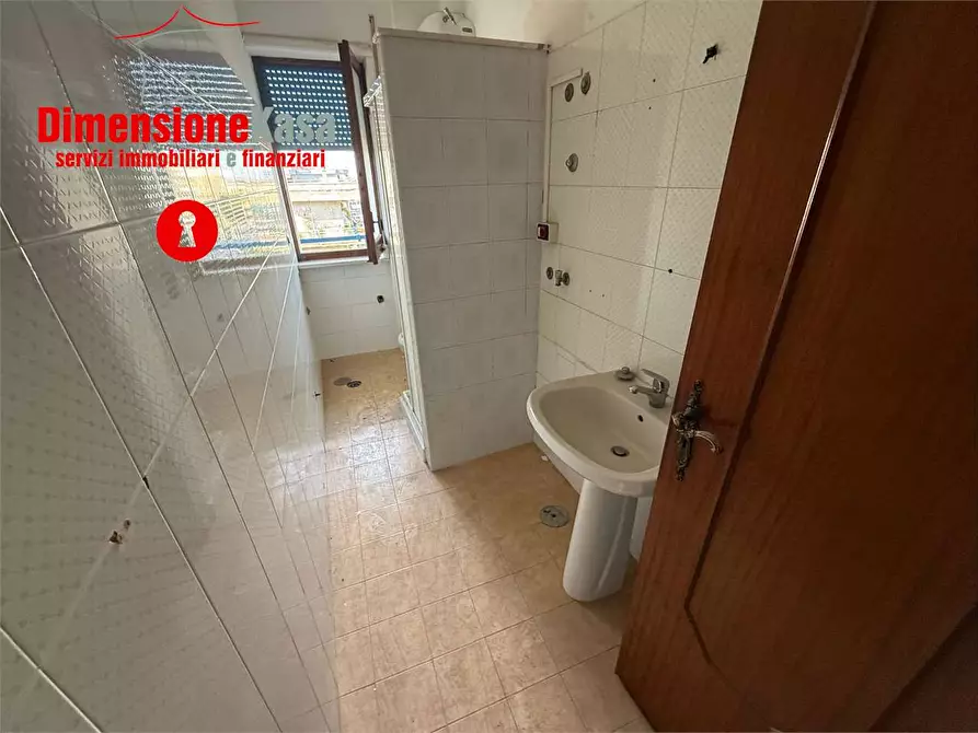 Immagine 9 di Trilocale in vendita  in via cimitile 24 a Nola