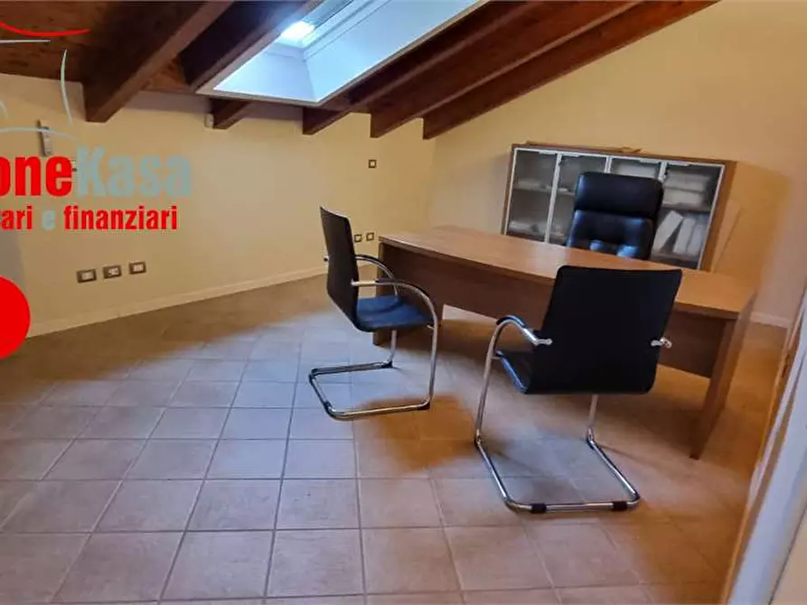 Immagine 7 di Ufficio in affitto  in via giordano bruno 42 a Nola