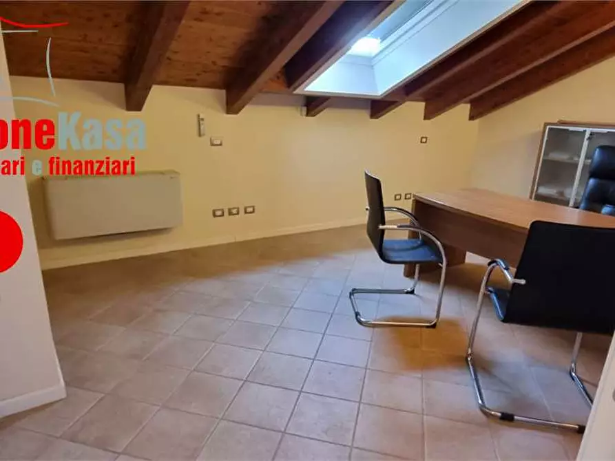 Immagine 8 di Ufficio in affitto  in via giordano bruno 42 a Nola