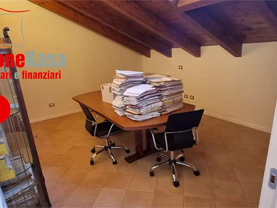 Immagine 9 di Ufficio in affitto  in via giordano bruno 42 a Nola