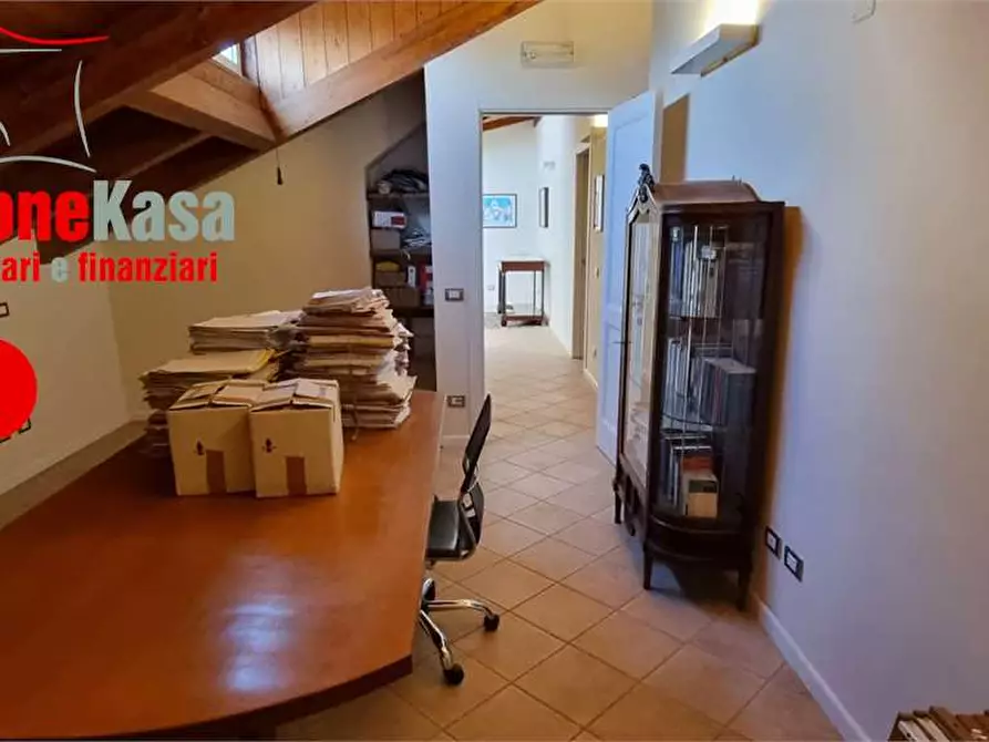 Immagine 11 di Ufficio in affitto  in via giordano bruno 42 a Nola