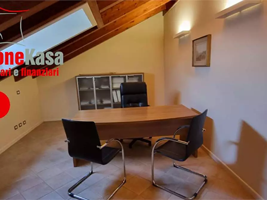 Immagine 12 di Ufficio in affitto  in via giordano bruno 42 a Nola