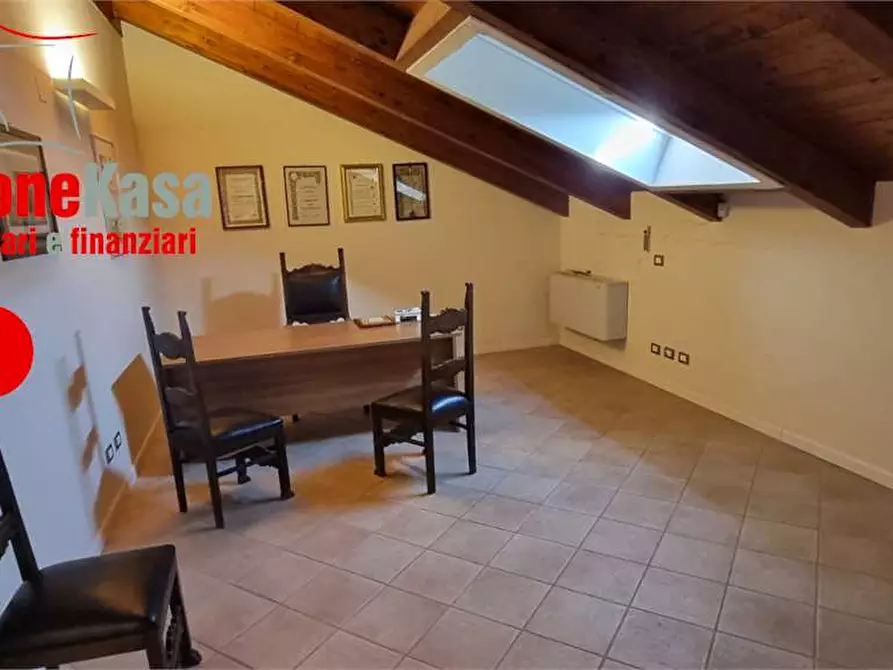 Immagine 15 di Ufficio in affitto  in via giordano bruno 42 a Nola