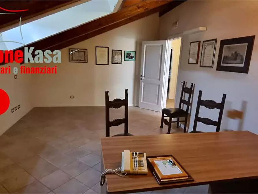 Immagine 16 di Ufficio in affitto  in via giordano bruno 42 a Nola