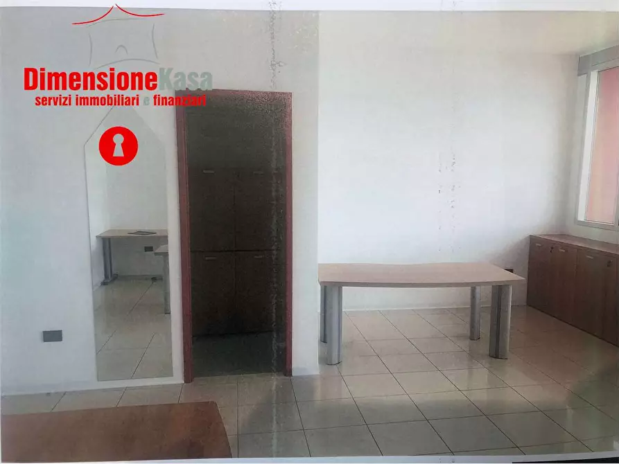 Immagine 2 di Ufficio in affitto  in Via Boscofangone a Nola