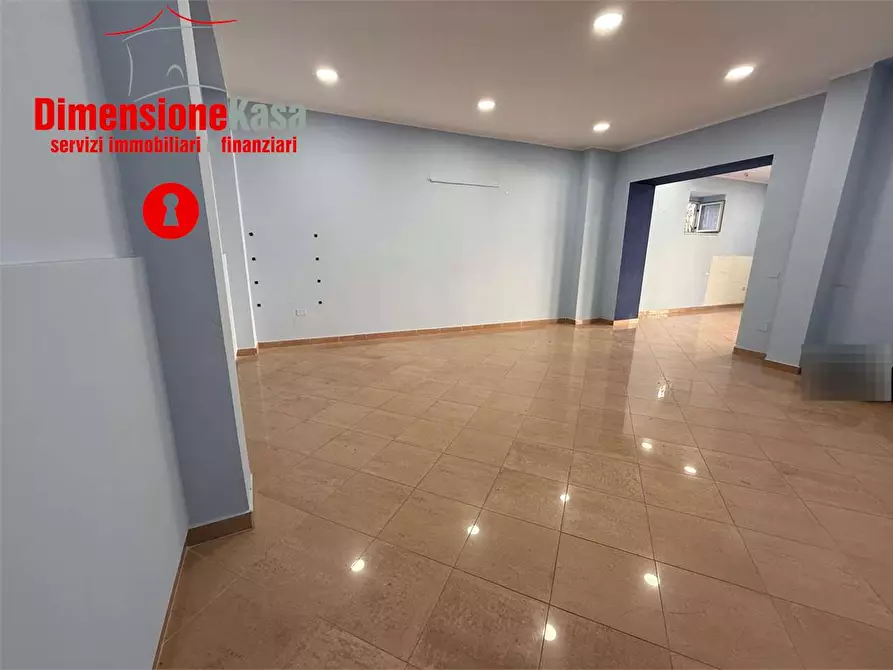 Immagine 9 di Negozio in affitto  in VIA MARIO DE SENA a Nola