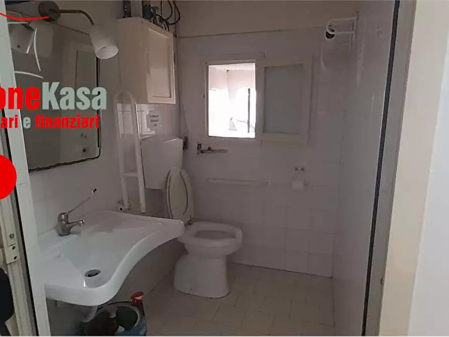 Immagine 13 di Ufficio in vendita  a Nola