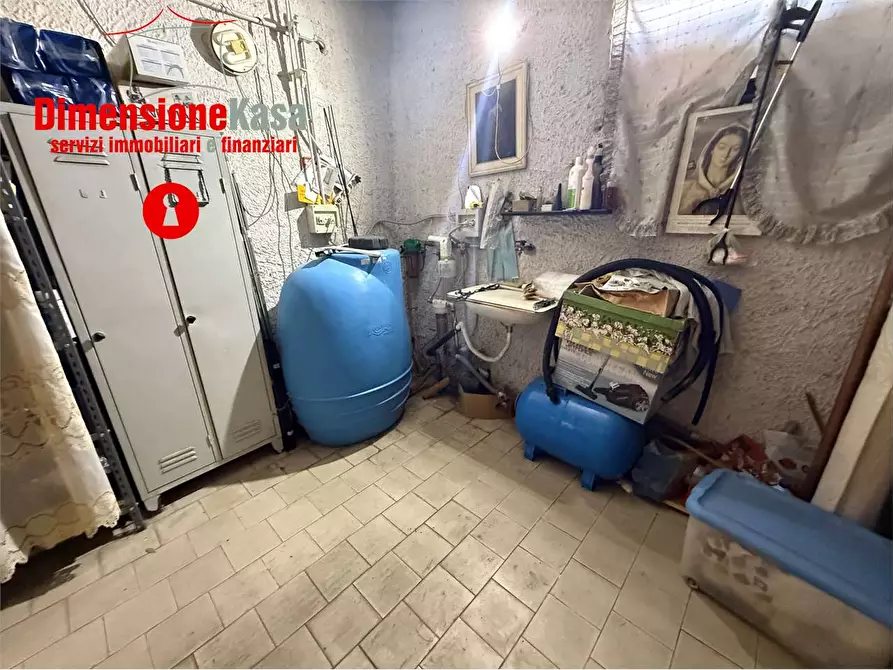 Immagine 24 di Trilocale in vendita  in viale amerigo crispo 20 a Cimitile