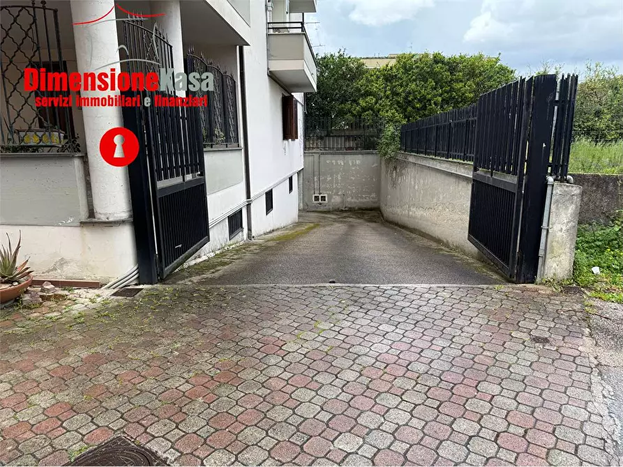 Immagine 27 di Trilocale in vendita  in viale amerigo crispo 20 a Cimitile