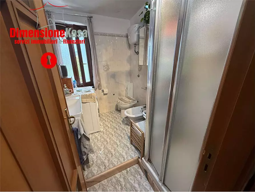 Immagine 16 di Trilocale in vendita  in viale amerigo crispo 20 a Cimitile