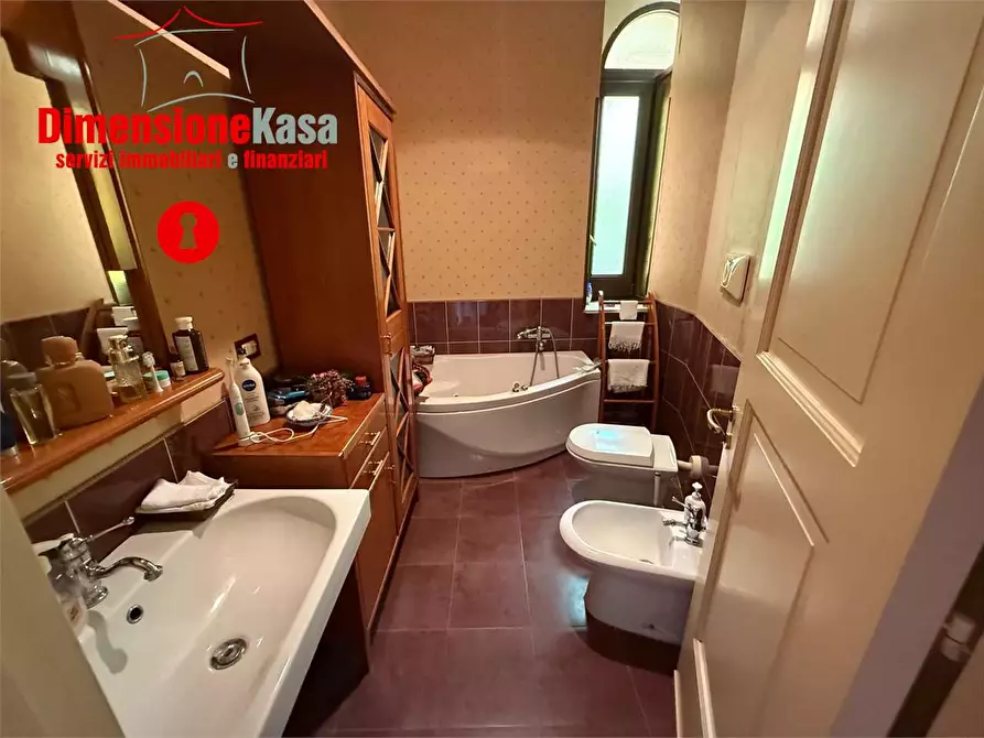 Immagine 15 di Stabile in vendita  in Piazza castel nuovo delle Lanze 5 a San Paolo Bel Sito