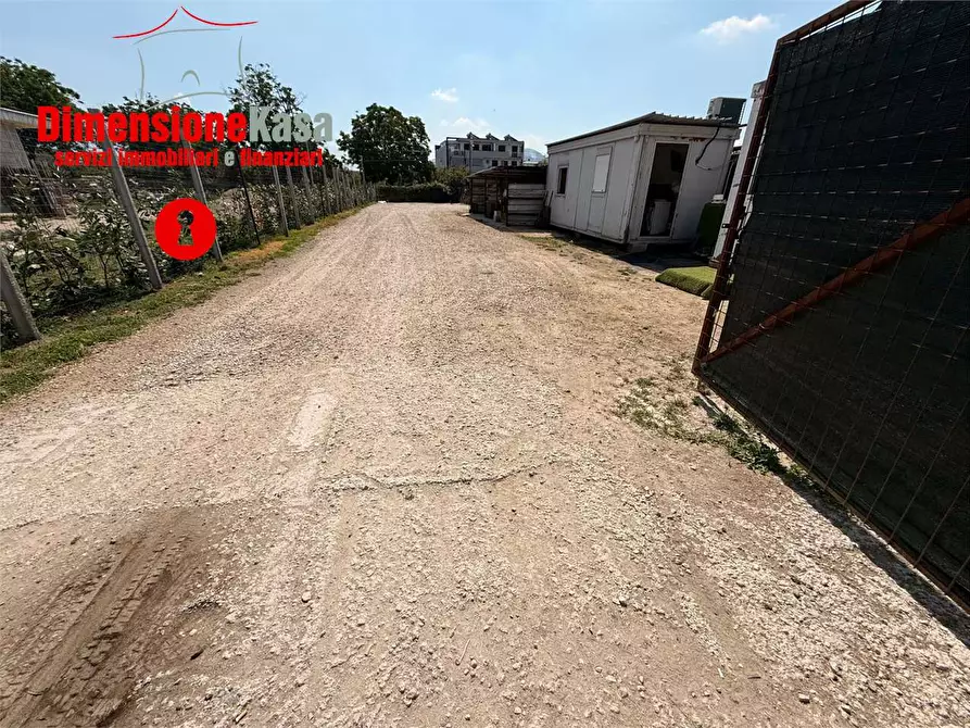 Immagine 7 di Magazzino in affitto  in via del pizzariello a Camposano