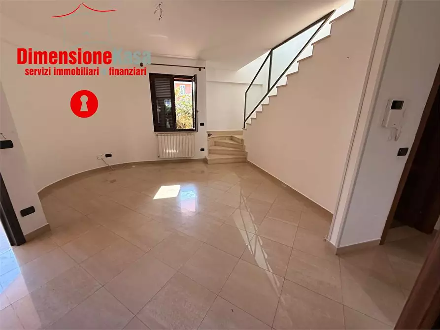 Immagine 10 di Villa in affitto  in via nazionale delle puglie 155 a Nola