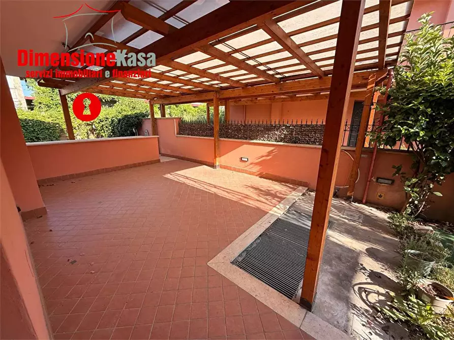 Immagine 8 di Villa in affitto  in via nazionale delle puglie 155 a Nola