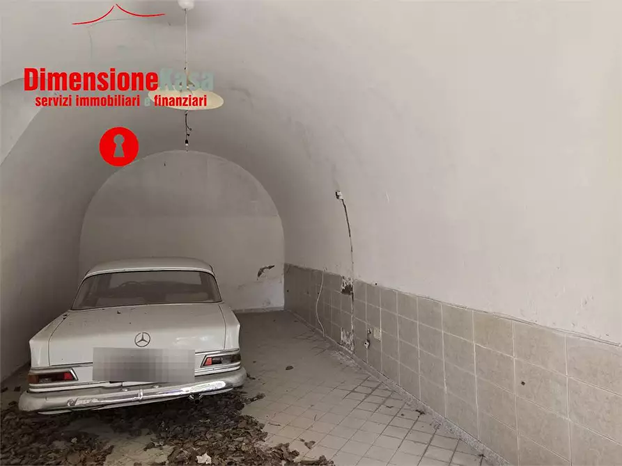 Immagine 1 di Magazzino in affitto  in Via Polvica a San Felice A Cancello