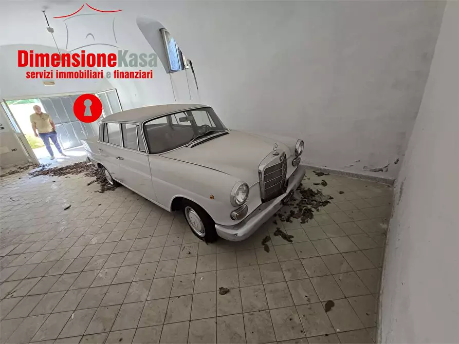 Immagine 9 di Magazzino in affitto  in Via Polvica a San Felice A Cancello