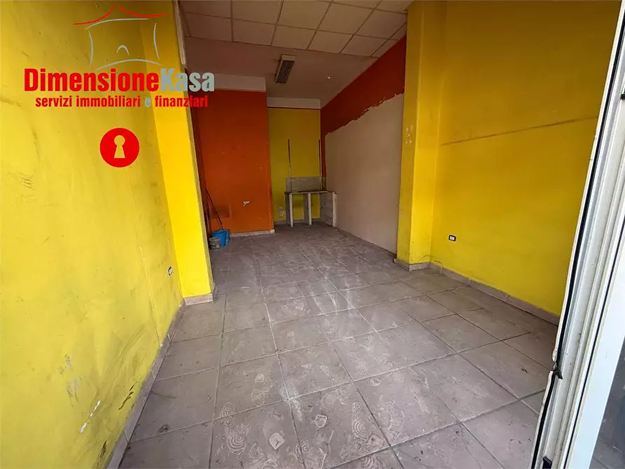 Immagine 5 di Negozio in vendita  in Via Saviano 253 a Nola