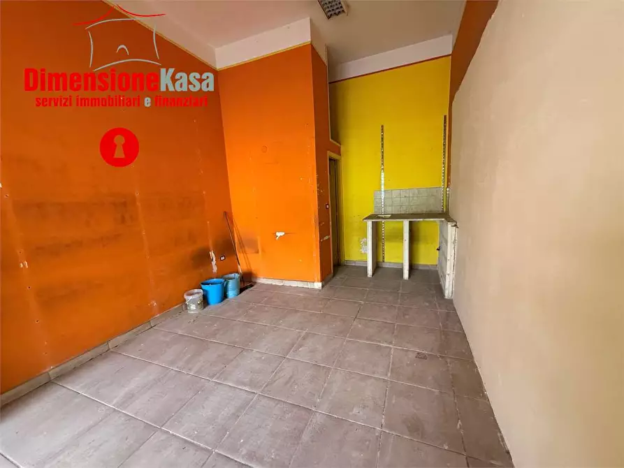 Immagine 6 di Negozio in vendita  in Via Saviano 253 a Nola