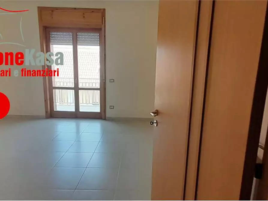 Immagine 17 di Trilocale in vendita  in via dei mille a Nola