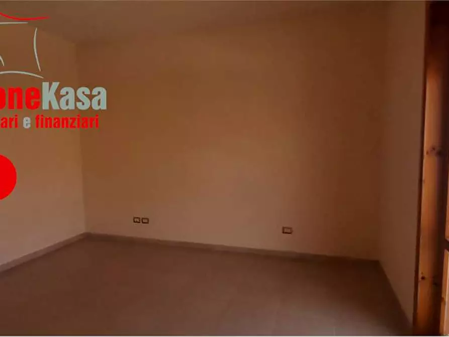 Immagine 19 di Trilocale in vendita  in via dei mille a Nola