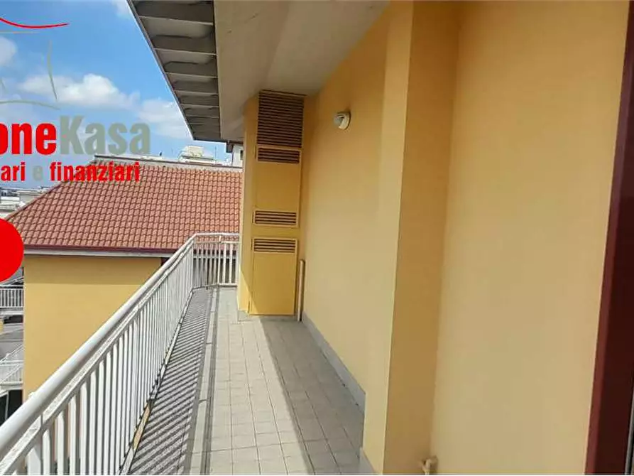 Immagine 21 di Trilocale in vendita  in via dei mille a Nola