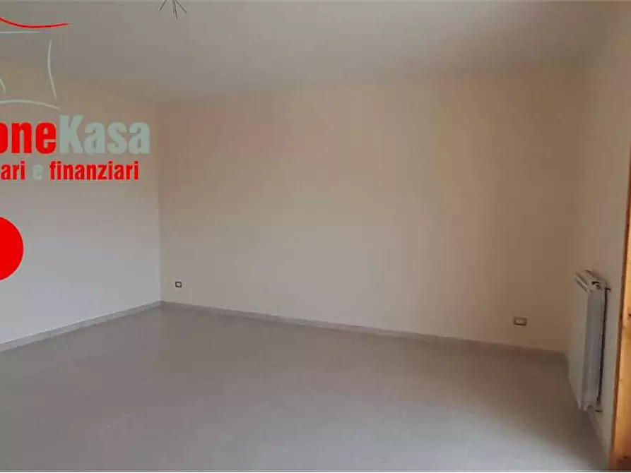 Immagine 10 di Trilocale in vendita  in via dei mille a Nola