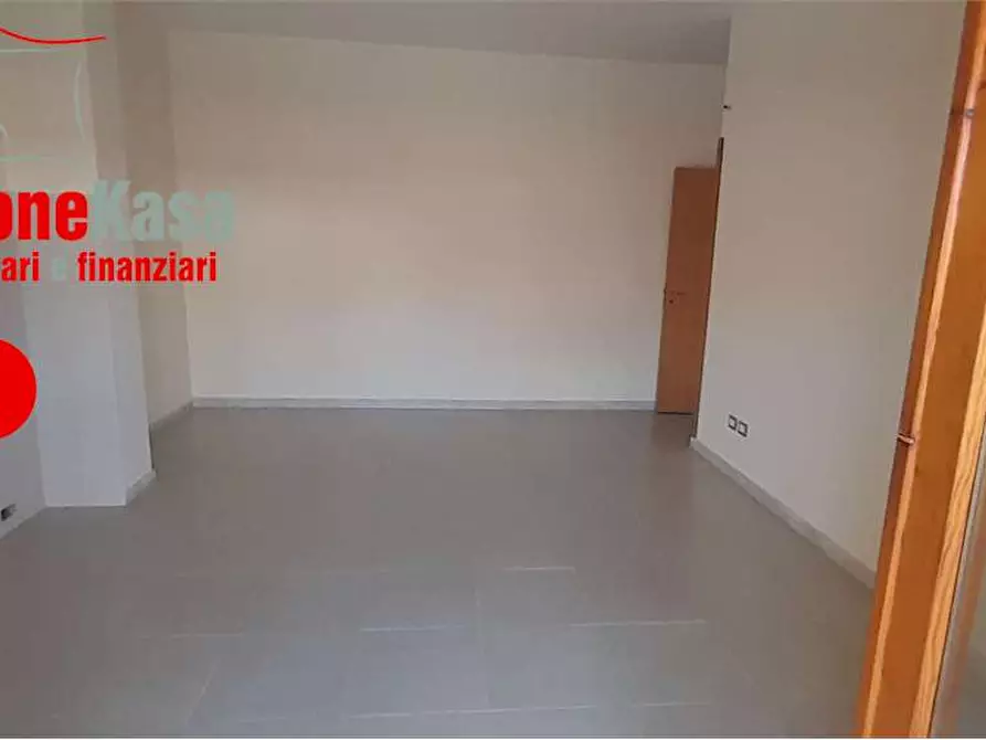 Immagine 3 di Trilocale in vendita  in via dei mille a Nola