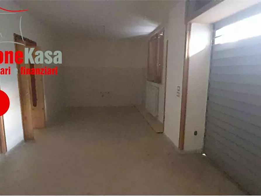 Immagine 7 di Villa in vendita  in Via Dei Mille a Nola