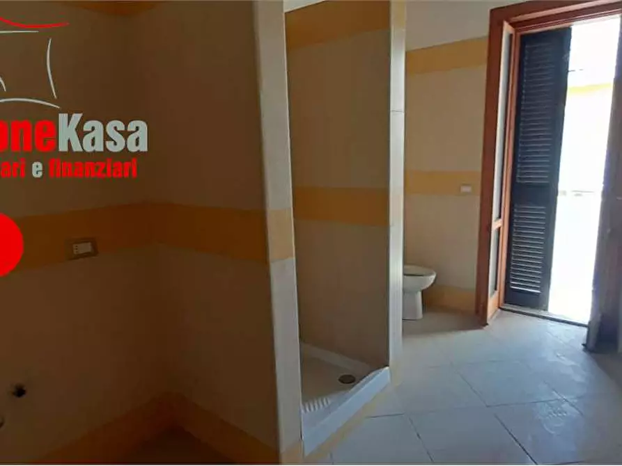 Immagine 26 di Villa in vendita  in Via Dei Mille a Nola