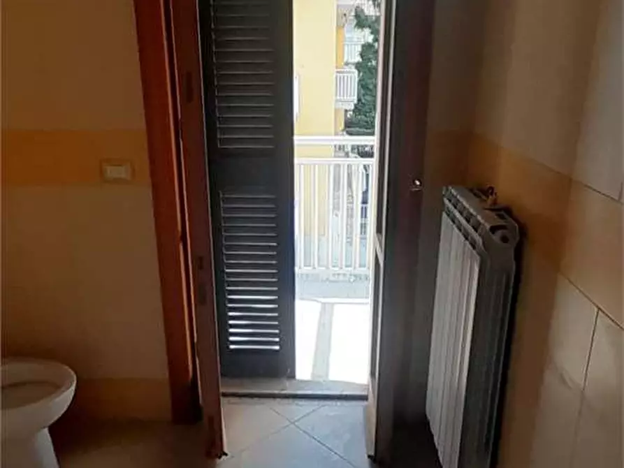 Immagine 28 di Villa in vendita  in Via Dei Mille a Nola