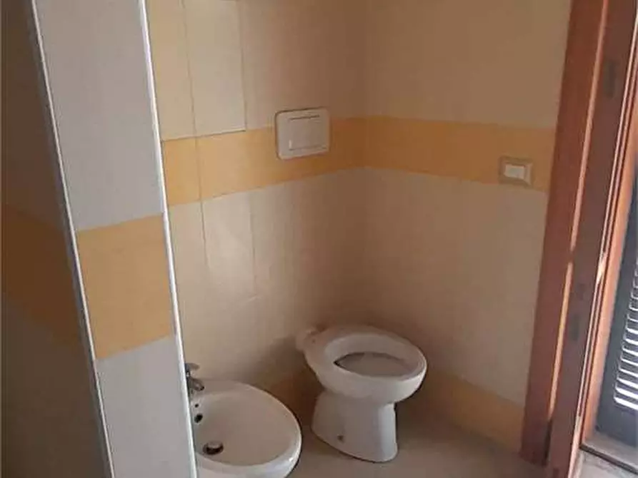 Immagine 30 di Villa in vendita  in Via Dei Mille a Nola