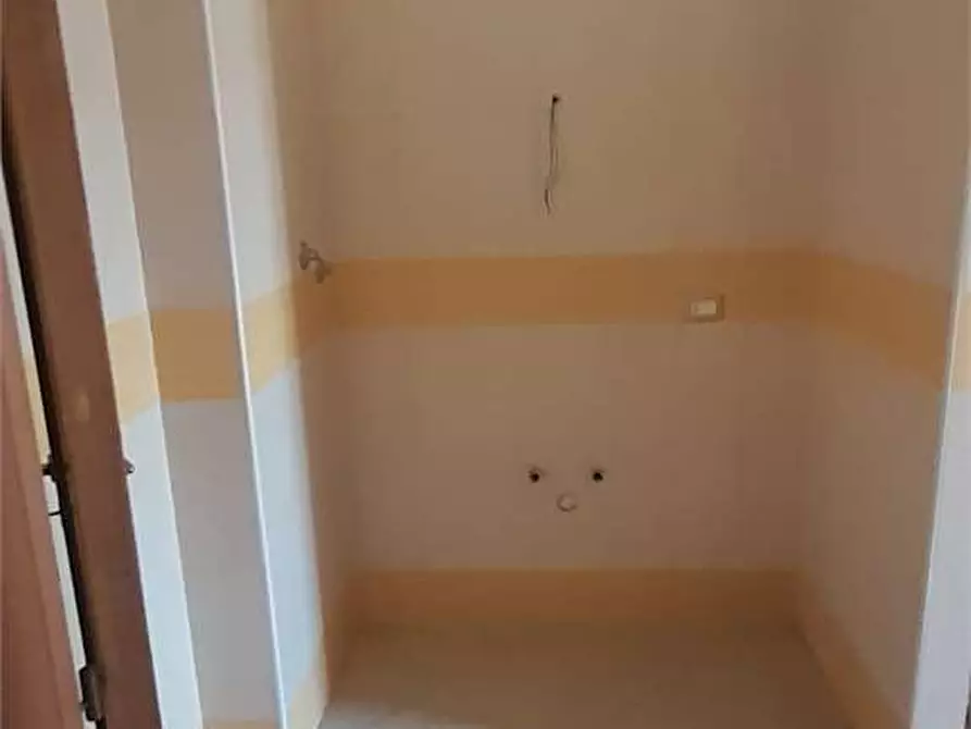 Immagine 33 di Villa in vendita  in Via Dei Mille a Nola