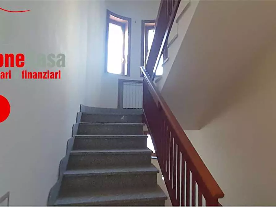 Immagine 39 di Villa in vendita  in Via Dei Mille a Nola