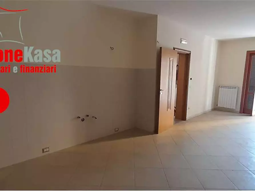 Immagine 40 di Villa in vendita  in Via Dei Mille a Nola