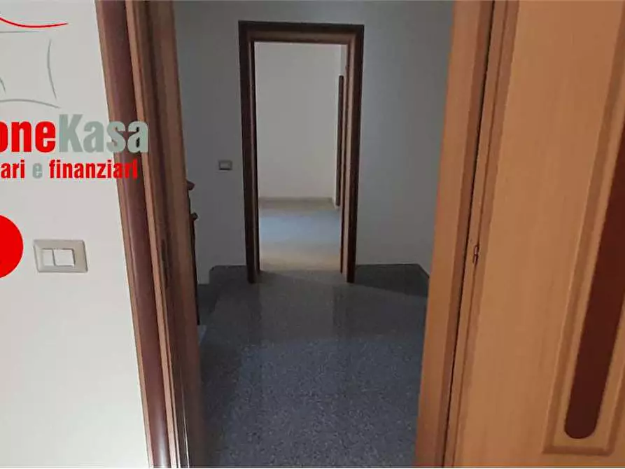 Immagine 43 di Villa in vendita  in Via Dei Mille a Nola