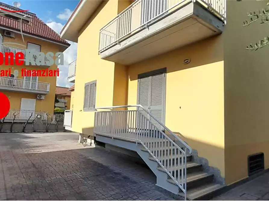 Immagine 2 di Villa in vendita  in Via Dei Mille a Nola