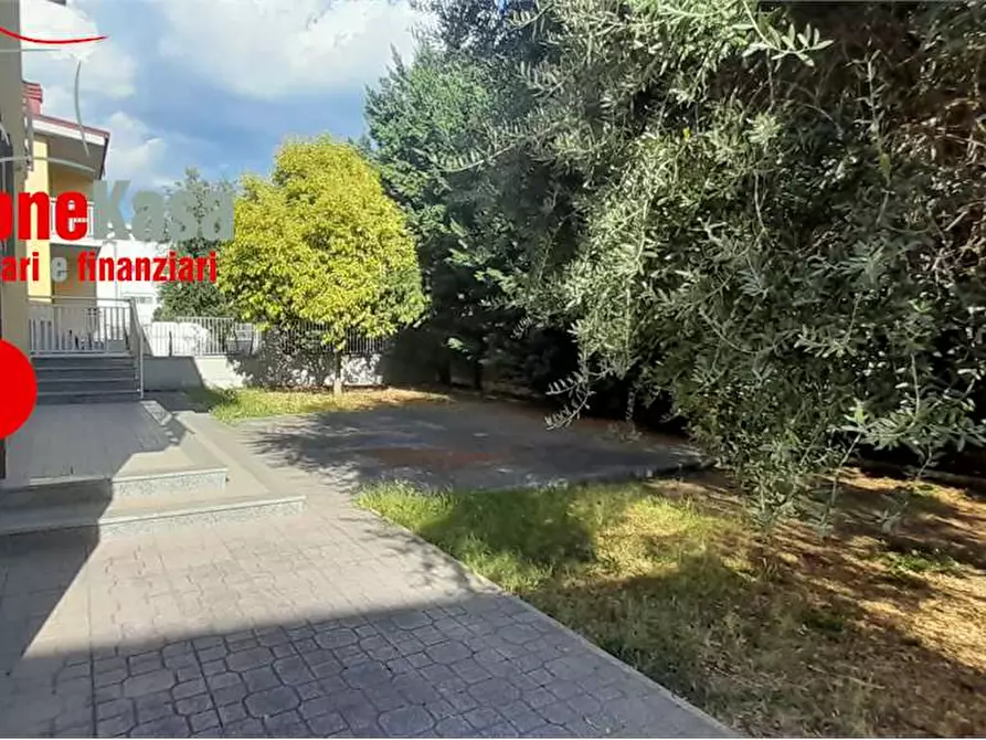 Immagine 46 di Villa in vendita  in Via Dei Mille a Nola