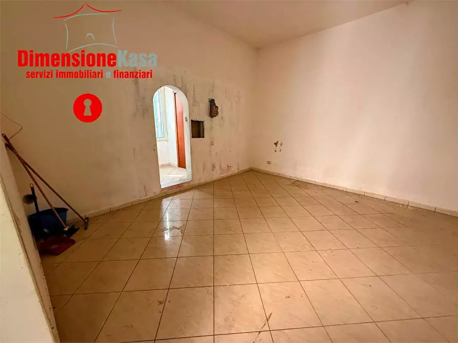 Immagine 8 di Stabile in vendita  in via santa chiara 37 a Nola