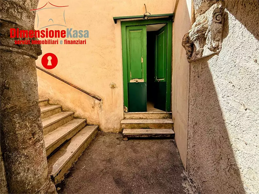 Immagine 4 di Stabile in vendita  in via santa chiara 37 a Nola